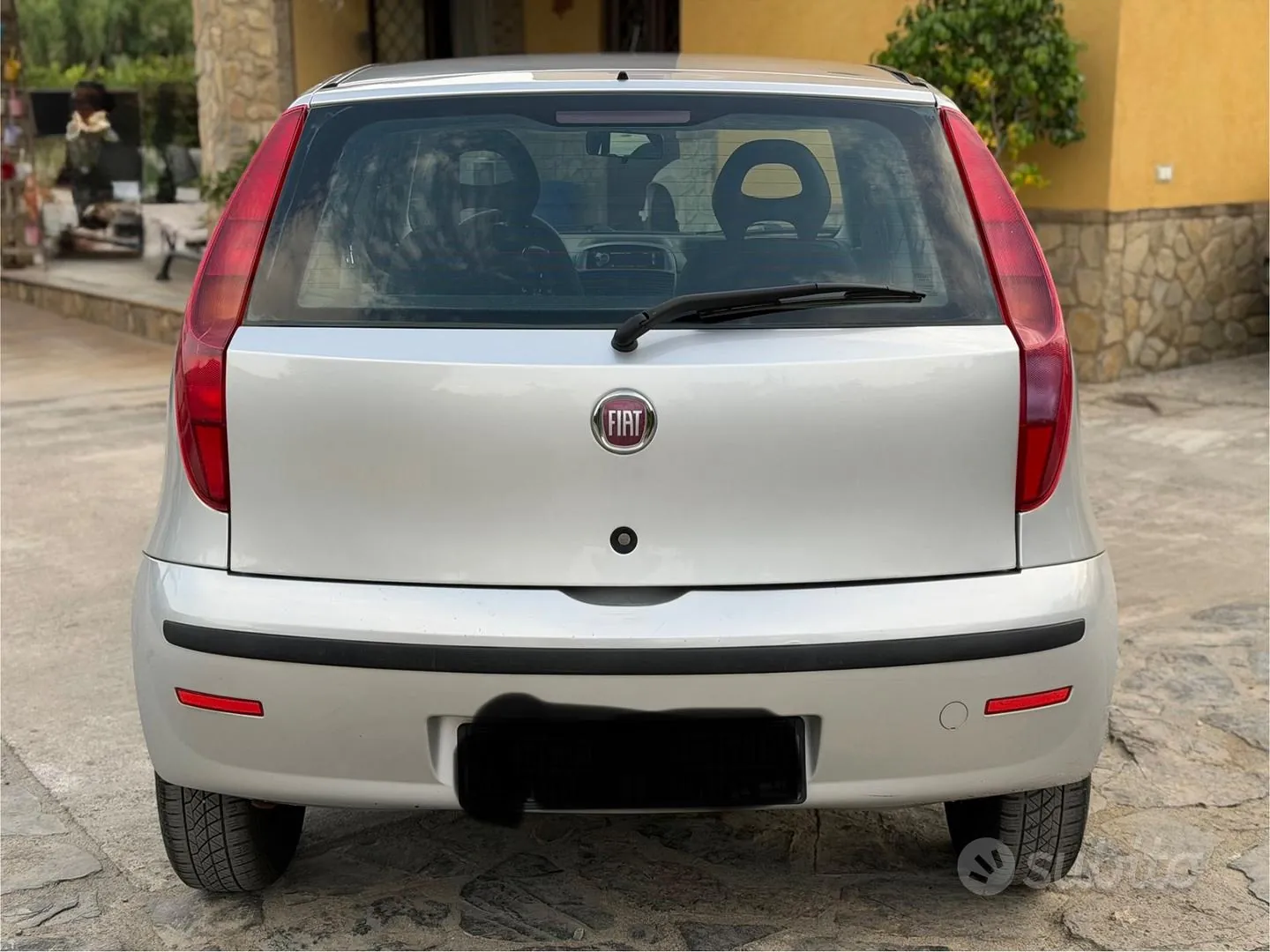 Fiat Punto 2010 photo 4