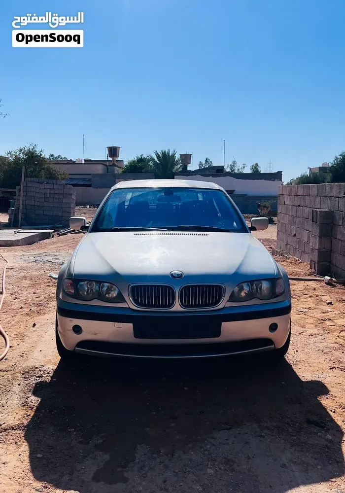 BMW 3 Series 2004 photo 2