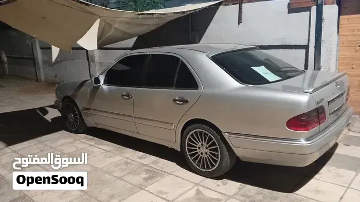Mercedes-Benz E 200 1998 photo 5