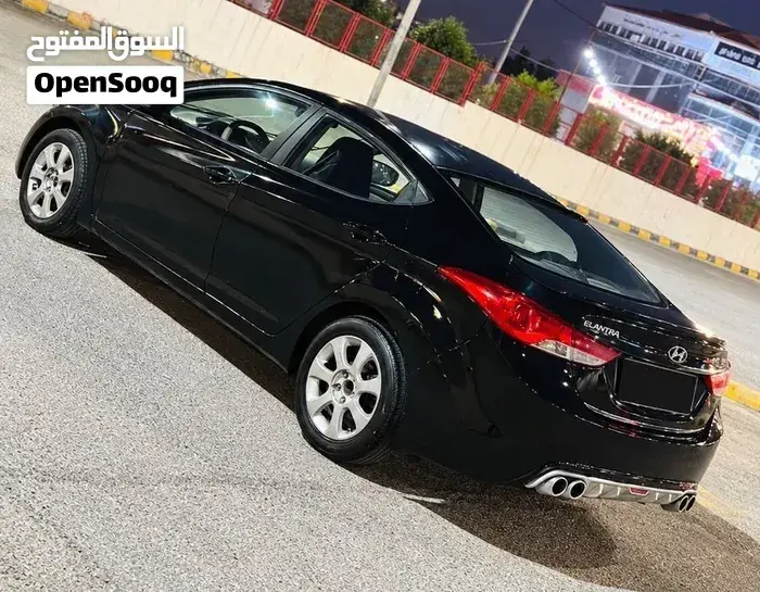 Hyundai Elantra 2013 photo 3