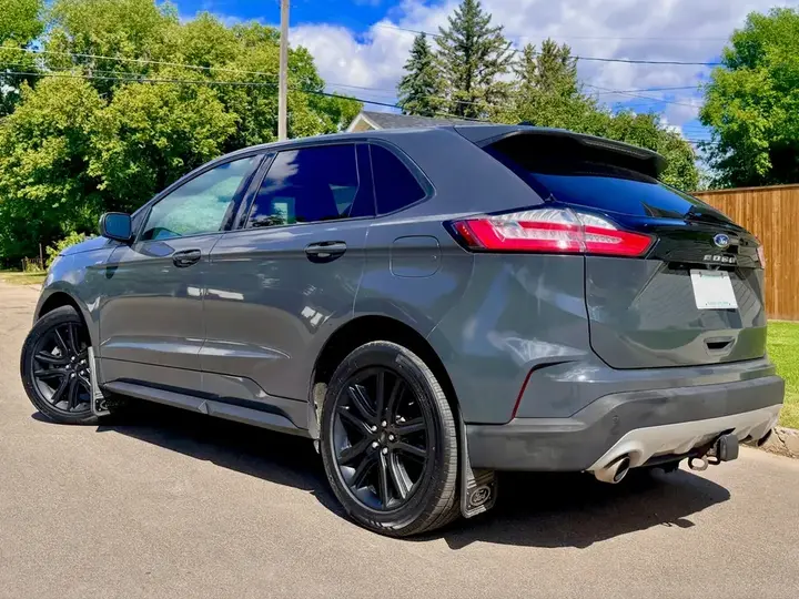 Ford Edge 2021 photo 2