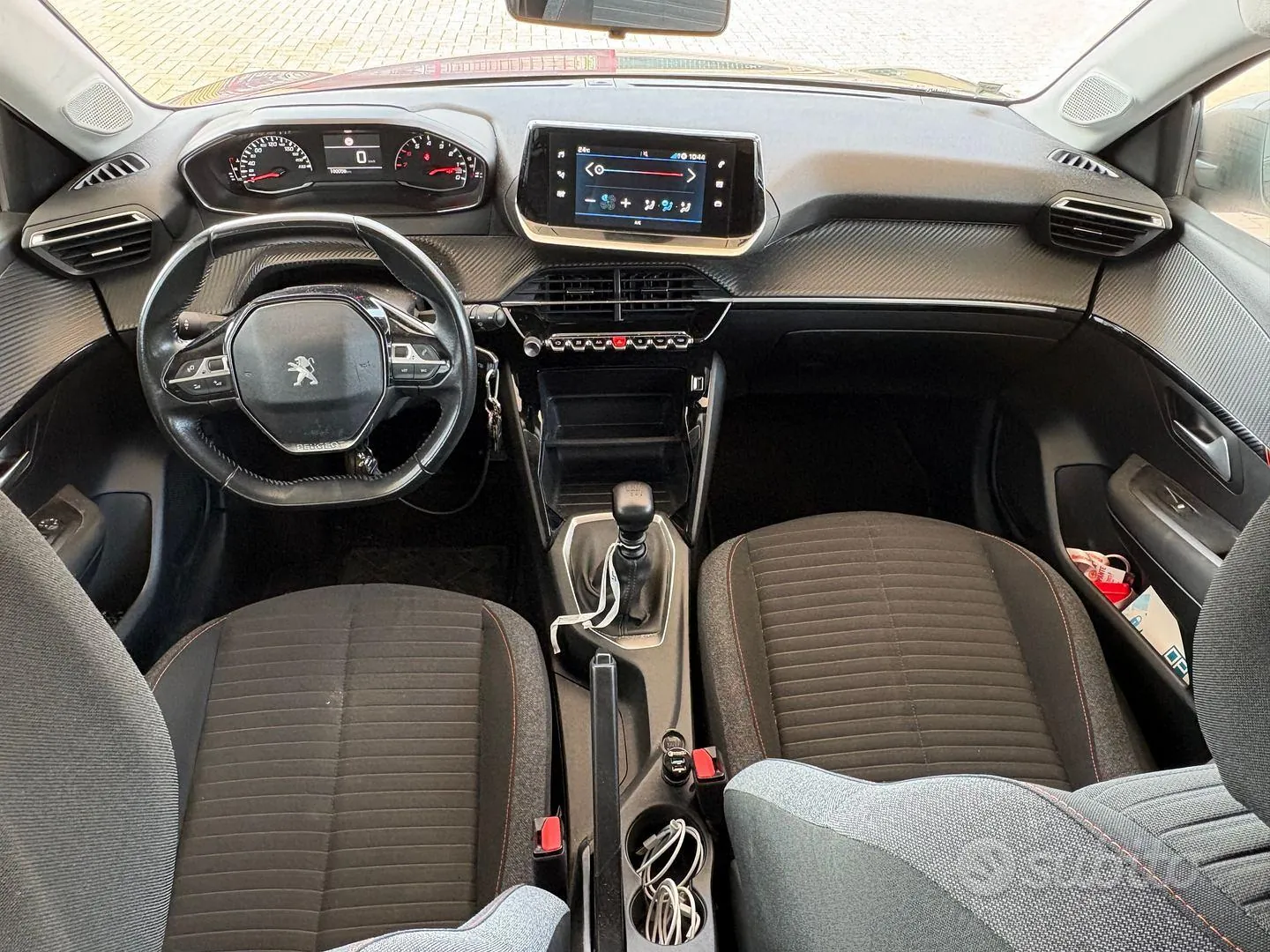 Peugeot 208 2020 photo 4
