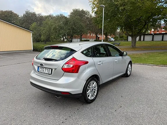 Ford Focus 2014 photo 3