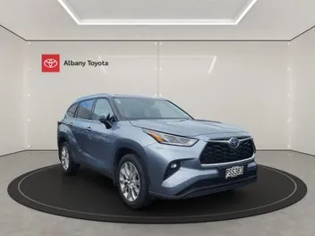 Toyota Highlander 2023 photo 2