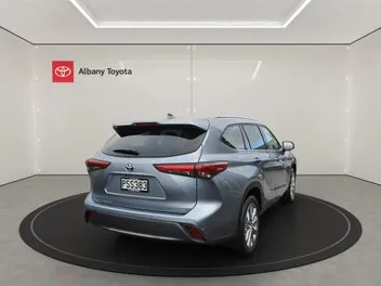Toyota Highlander 2023 photo 4
