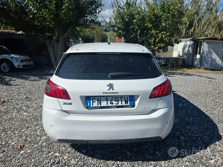Peugeot 308 2018 photo 3