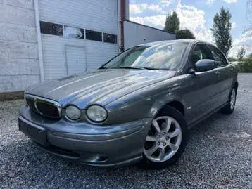 Jaguar X-Type