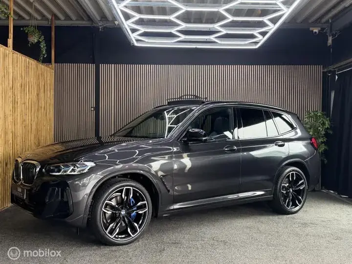 BMW X3 2024 photo 2