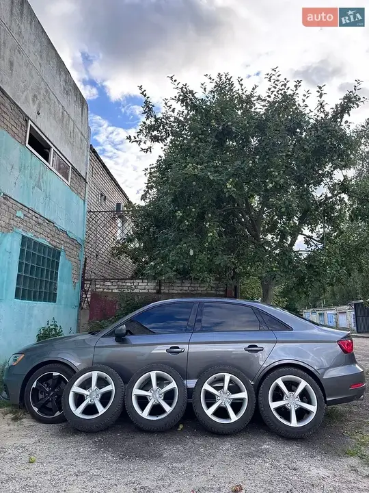 Audi A3 2015 photo 2