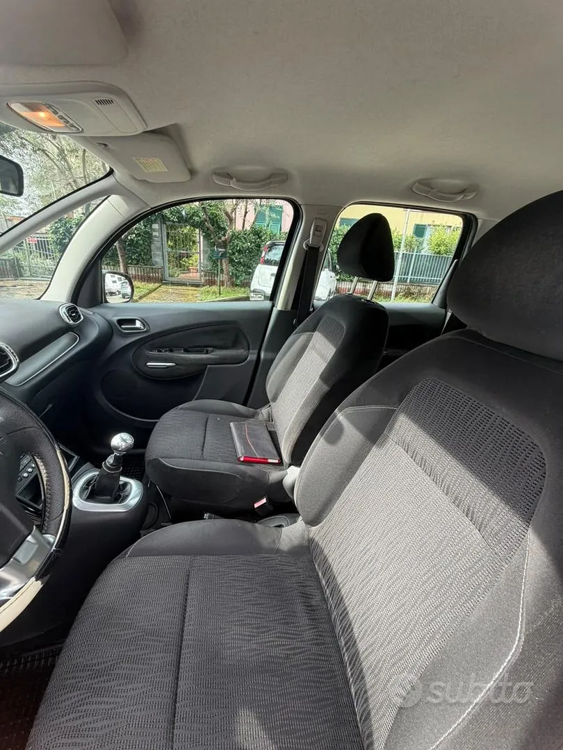 Citroen C3 Picasso 2010 photo 3