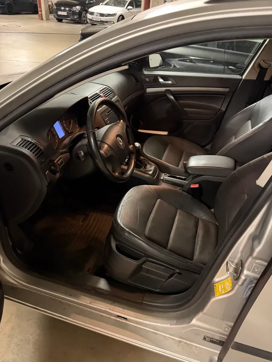 Skoda Octavia 2007 photo 3