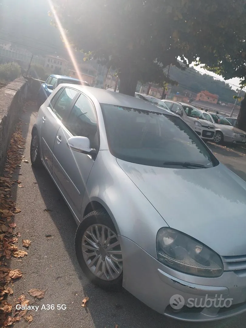 Volkswagen Golf 2004 photo 2