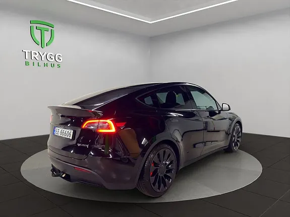 Tesla Model Y 2023 photo 5