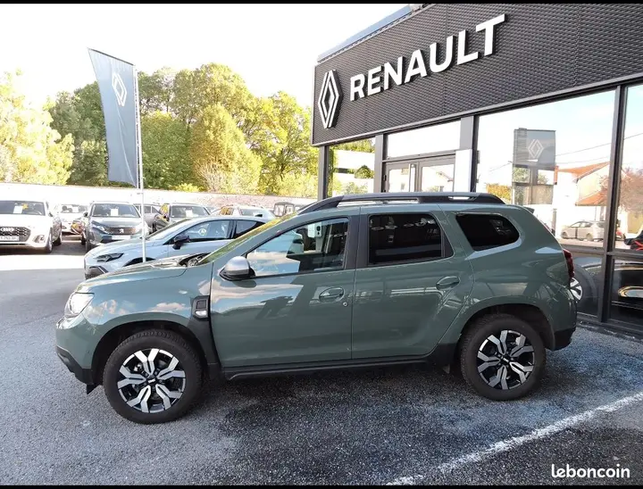 Dacia Duster 2023 photo 3