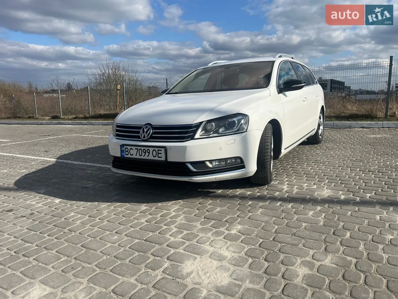 Volkswagen Passat 2014 photo 3