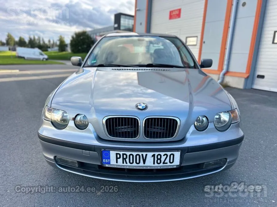 BMW 318 2002 photo 2