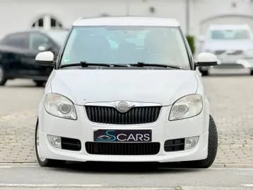 Skoda Fabia 2009 photo 2
