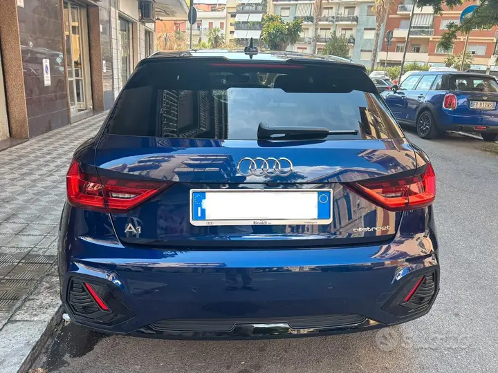 Audi A1 2025 photo 2