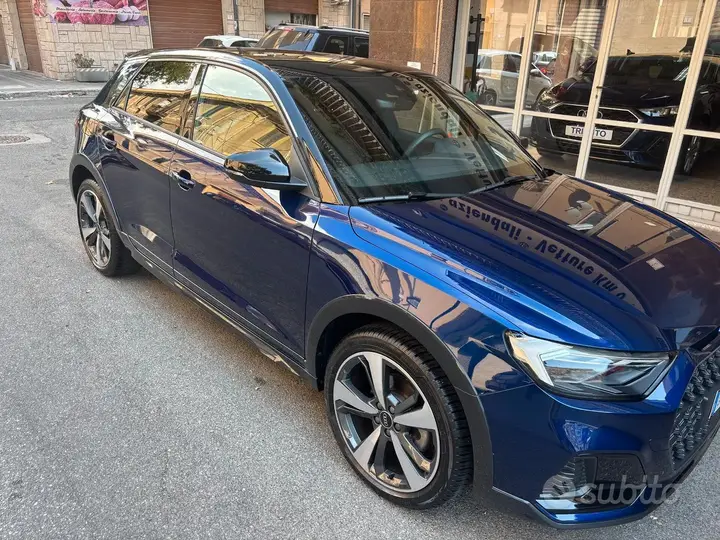 Audi A1 2025 photo 3