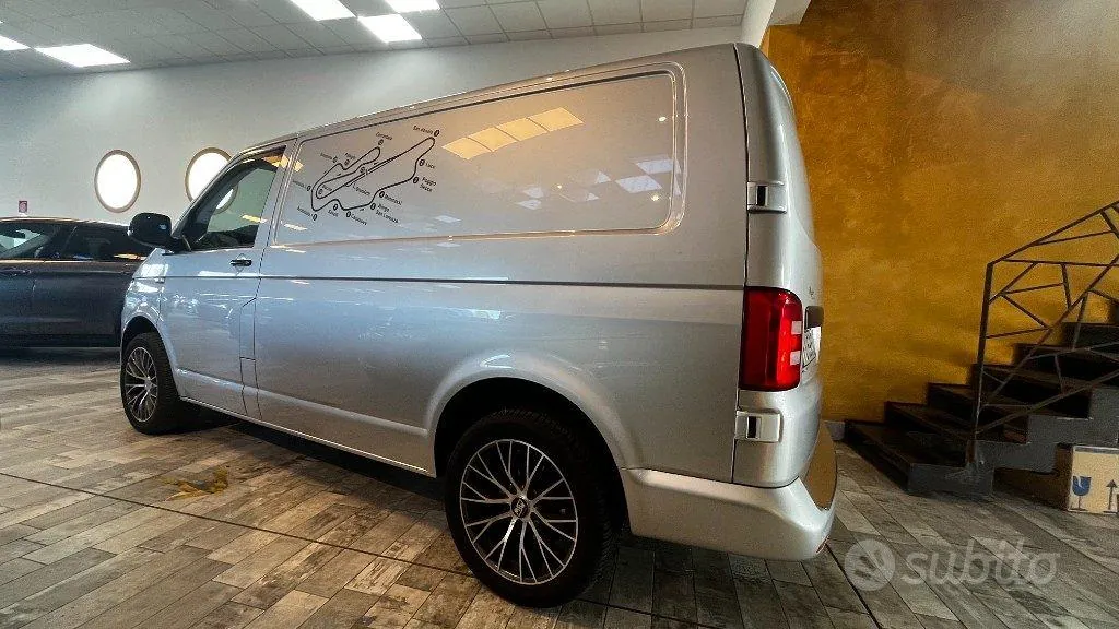 Volkswagen Transporter 2017 photo 5