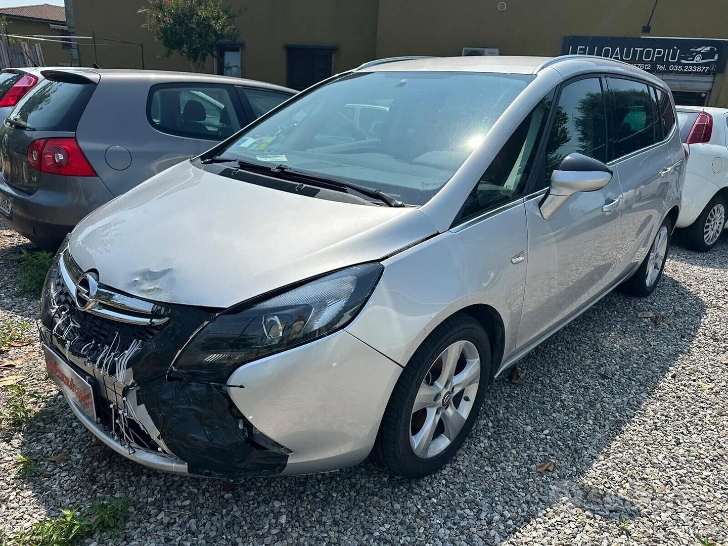 Opel Zafira Tourer 2015 photo 2