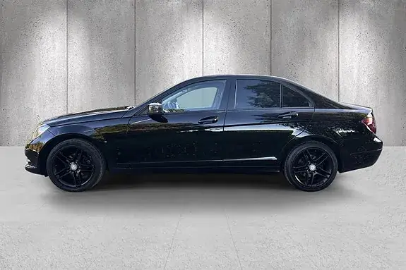 Mercedes-Benz 180 2011 photo 4