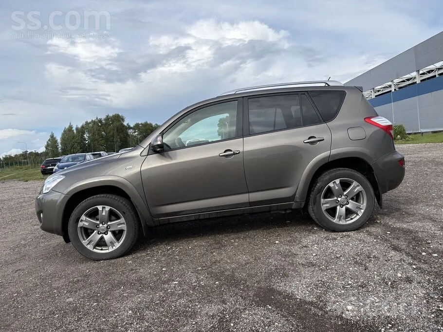 Toyota Rav4 2009 photo 2