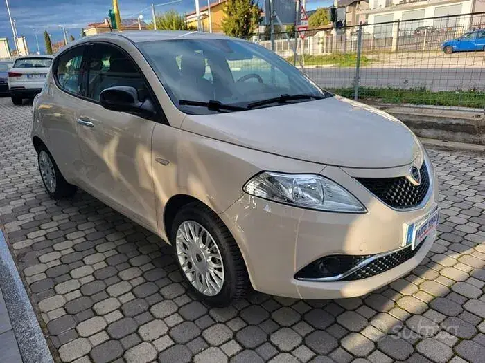 Lancia Ypsilon 2017 photo 5