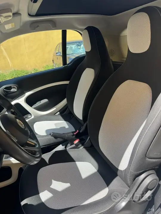 Smart Fortwo 2015 photo 4