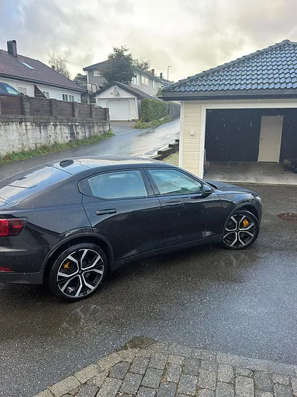 Polestar 2 2023 photo 4