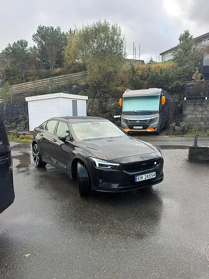 Polestar 2 2023 photo 3