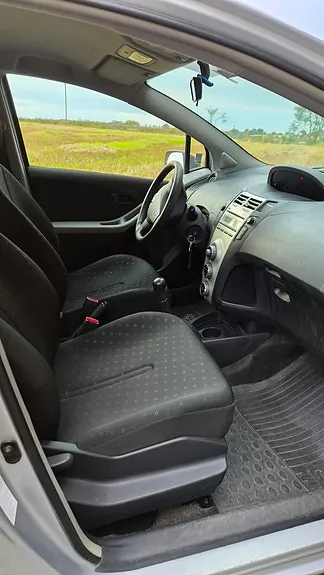 Toyota Yaris 2006 photo 4