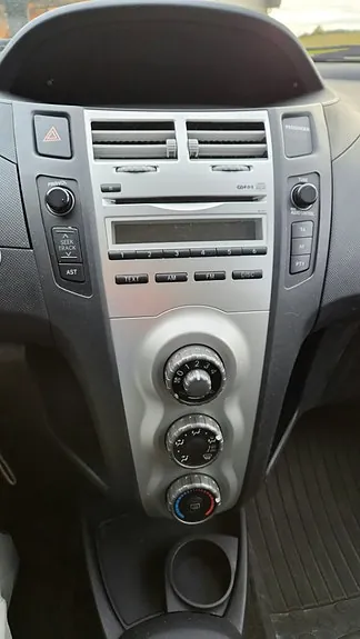 Toyota Yaris 2006 photo 5