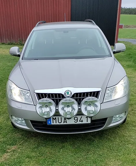 Skoda Octavia 2013 photo 3