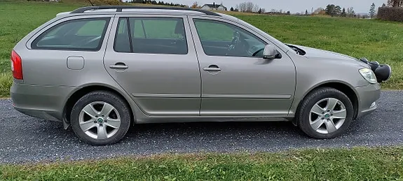 Skoda Octavia 2013 photo 5