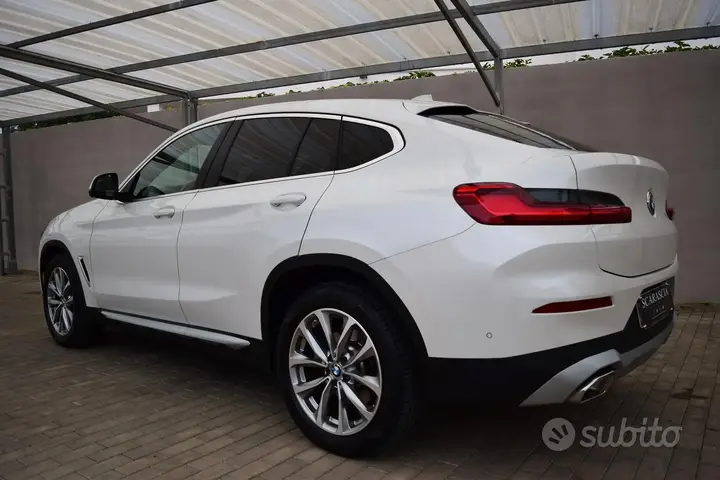 BMW X4 2022 photo 4