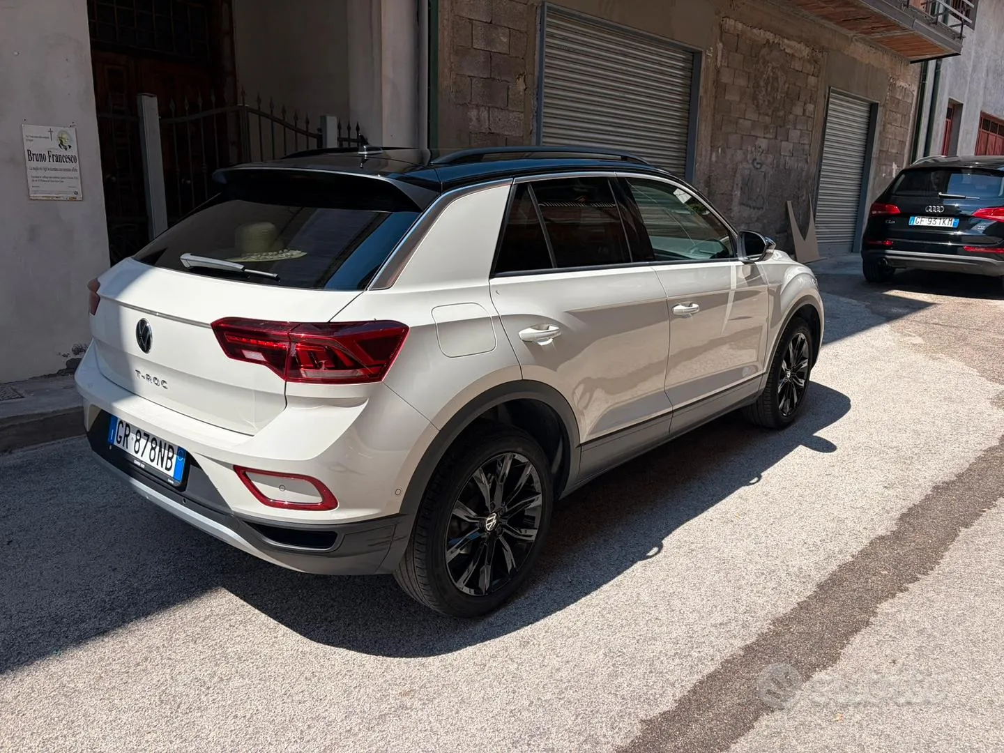 Volkswagen T-Roc 2023 photo 3