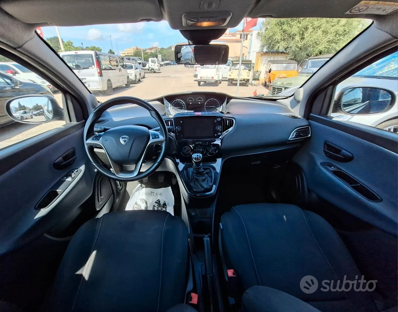 Lancia Ypsilon 2023 photo 4