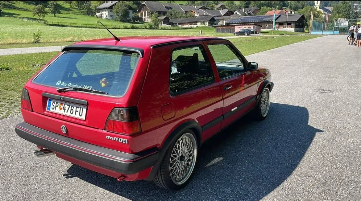 Volkswagen Golf 1988 photo 2