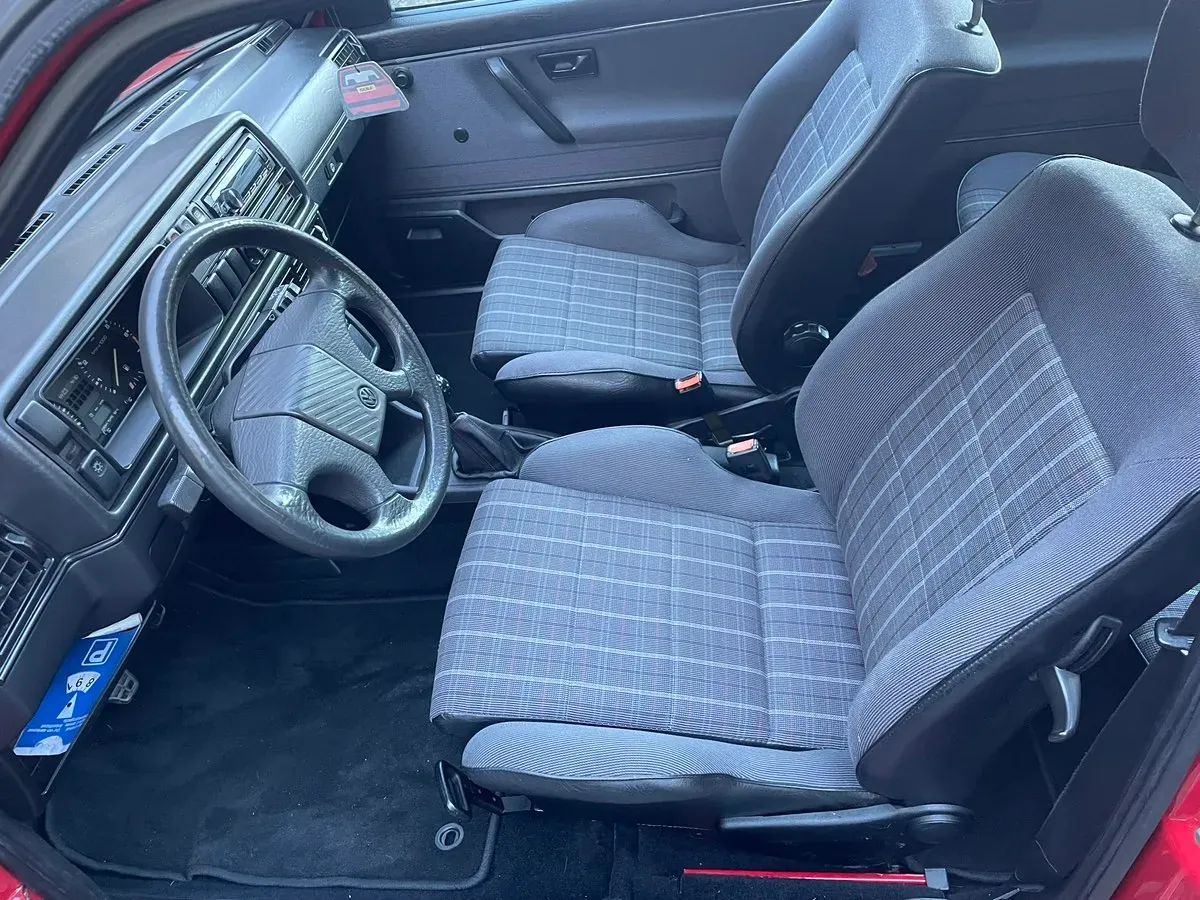 Volkswagen Golf 1988 photo 3