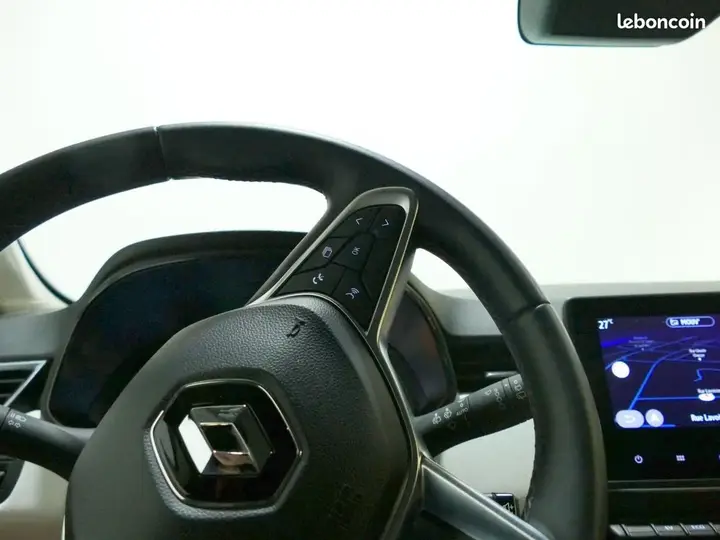 Renault Clio 2023 photo 2