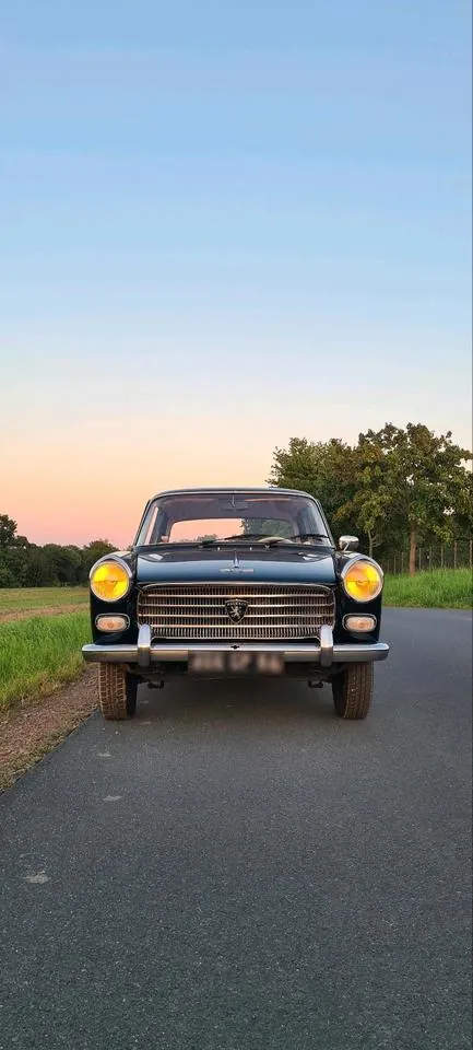 Peugeot 404
