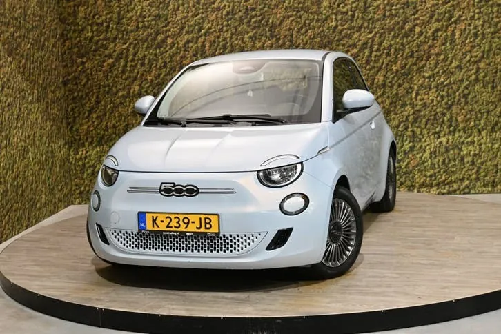 Fiat 500 2020 photo 3