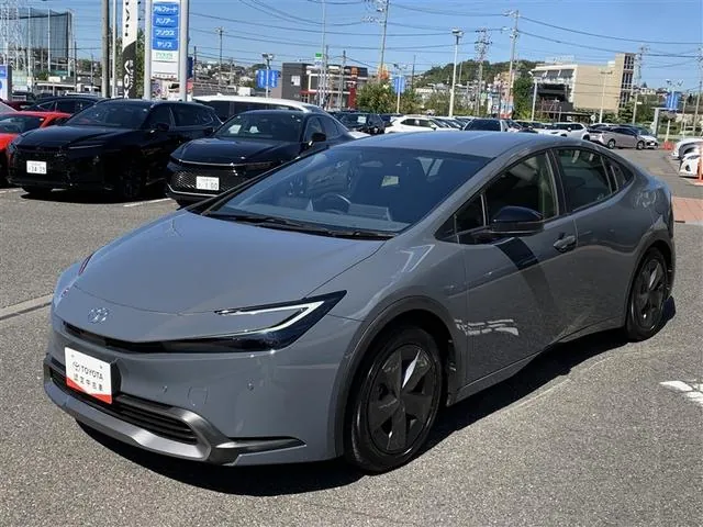 Toyota Prius 2023 photo 3