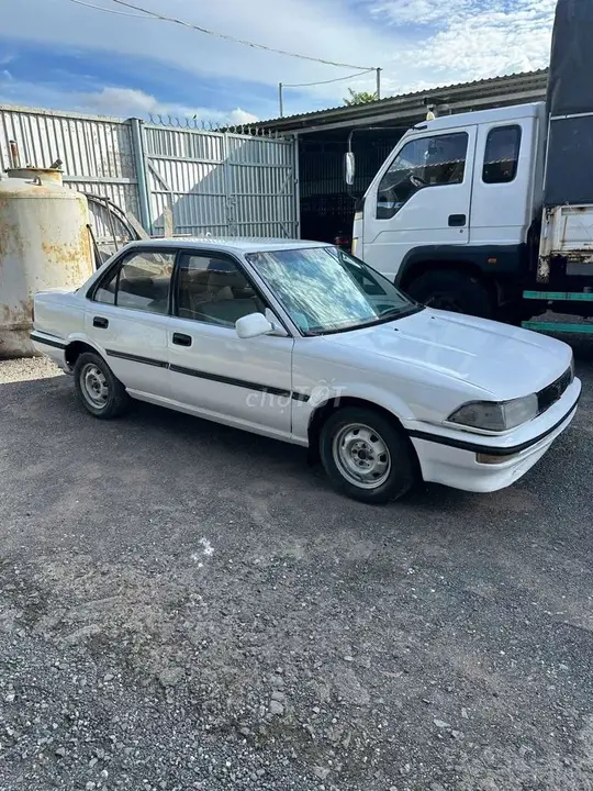 Toyota Corolla 1992 photo 3