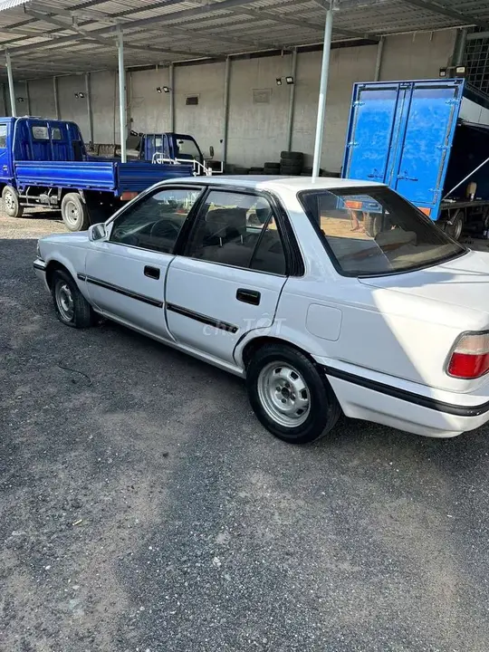 Toyota Corolla 1992 photo 4