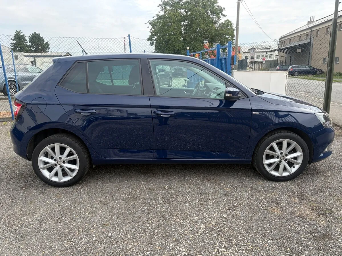 Skoda Fabia 2016 photo 5