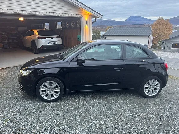 Audi A1 2011 photo 4