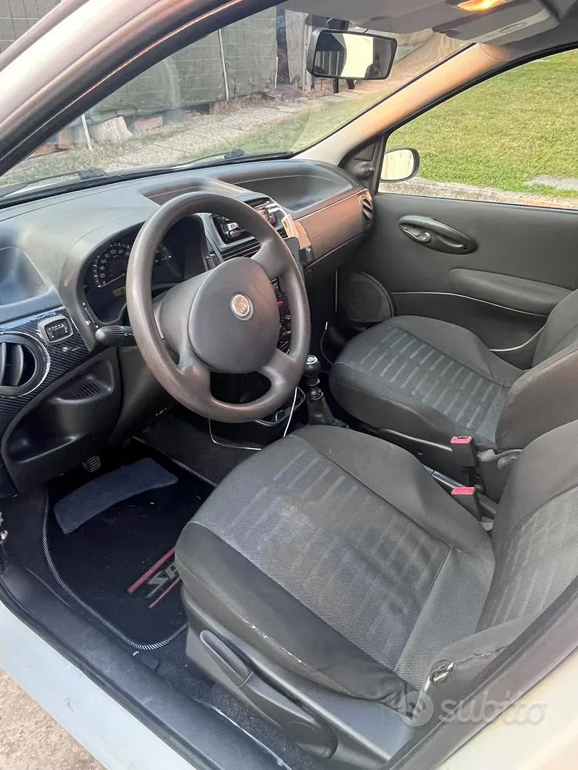 Fiat Punto 2008 photo 5