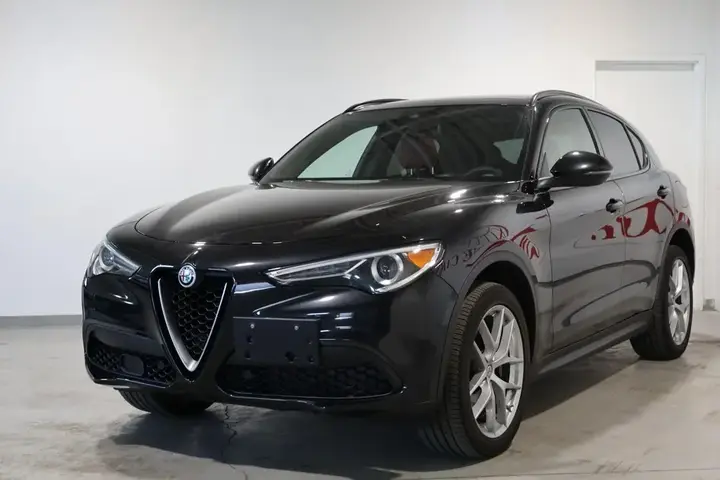 Alfa Romeo Stelvio 2018 photo 2